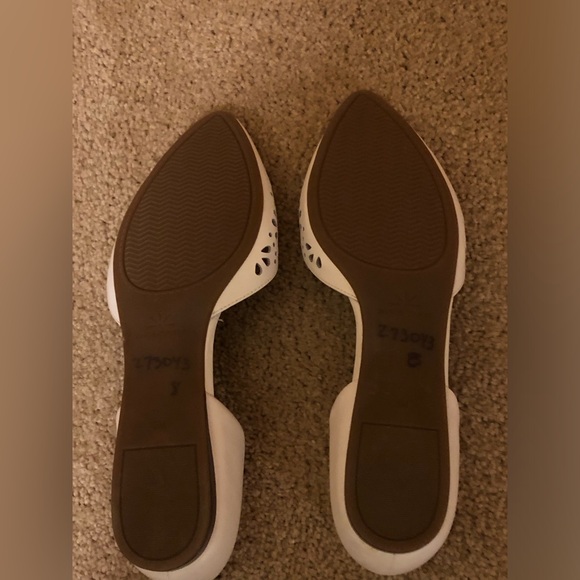 Isaac Mizrahi Cream Floral Cutout Flats - Picture 5 of 5